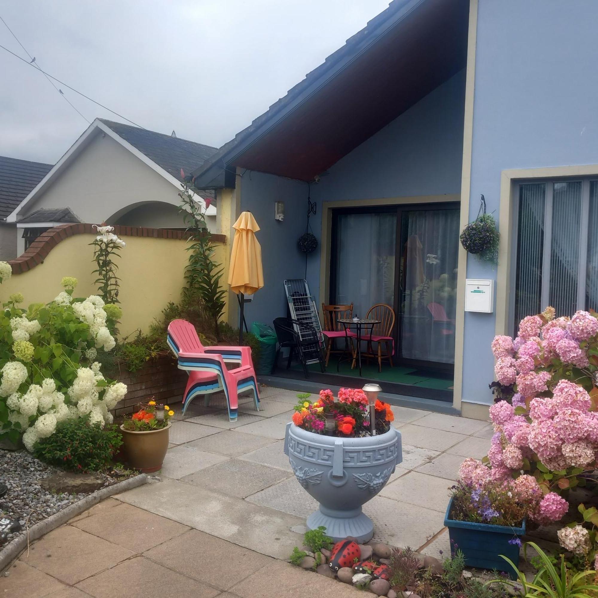 Home Comforts Castleisland Exterior foto